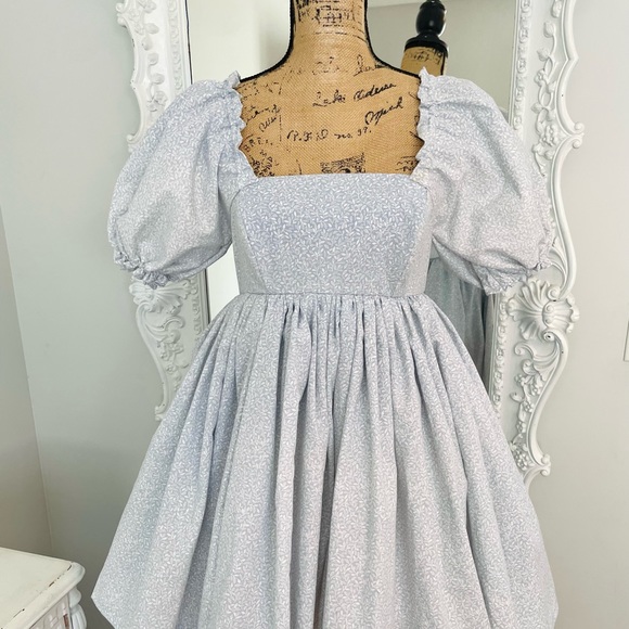 SALE New York Couture Handmade One of a Kind Cottagecore Puff Sleeve Dress - Picture 3 of 6